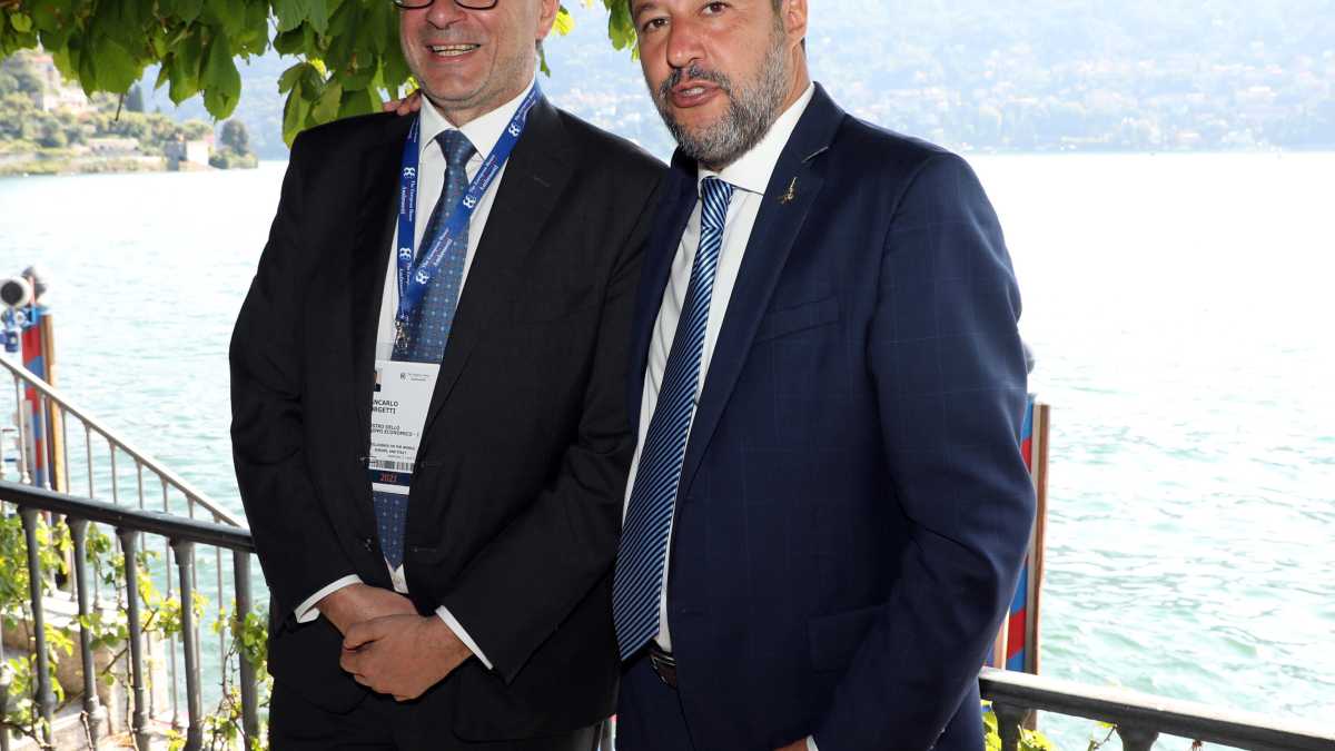 Immagine di La bordata di Giorgetti a Salvini: "Pensi alla credibilità estera, basta con i film alla Bud Spencer"