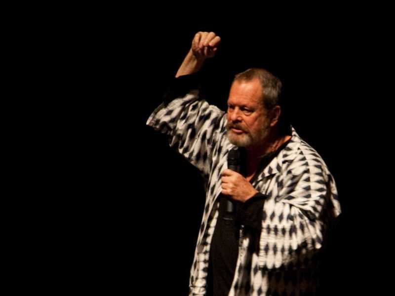 "Quel Monty Python è transfobico": come la cortina della cancel culture cala sulla comicità