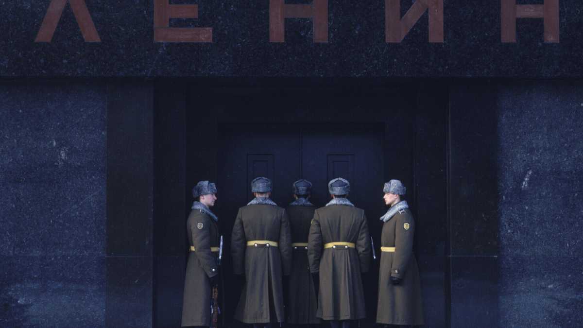 Immagine di Il Daniel’ di Ezio Mauro, racconto sublime di un uomo smarrito nel labirinto del potere totalitario