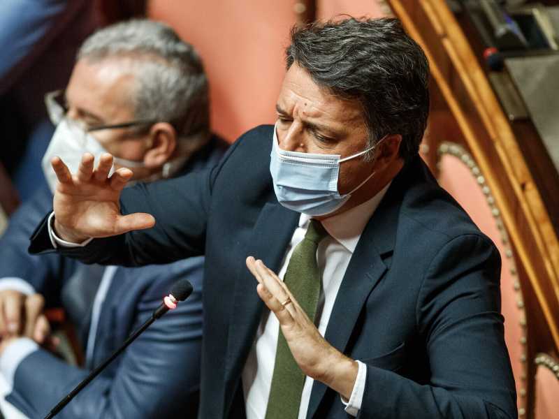 "Casta di previdenza". Renzi appoggia la battaglia fogliante contro i privilegi dei giornalisti