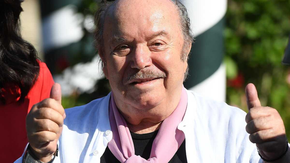 Immagine di Caro Cav., chi 'chezzo' te lo fa fare di andare al Quirinale. La versione di Lino Banfi