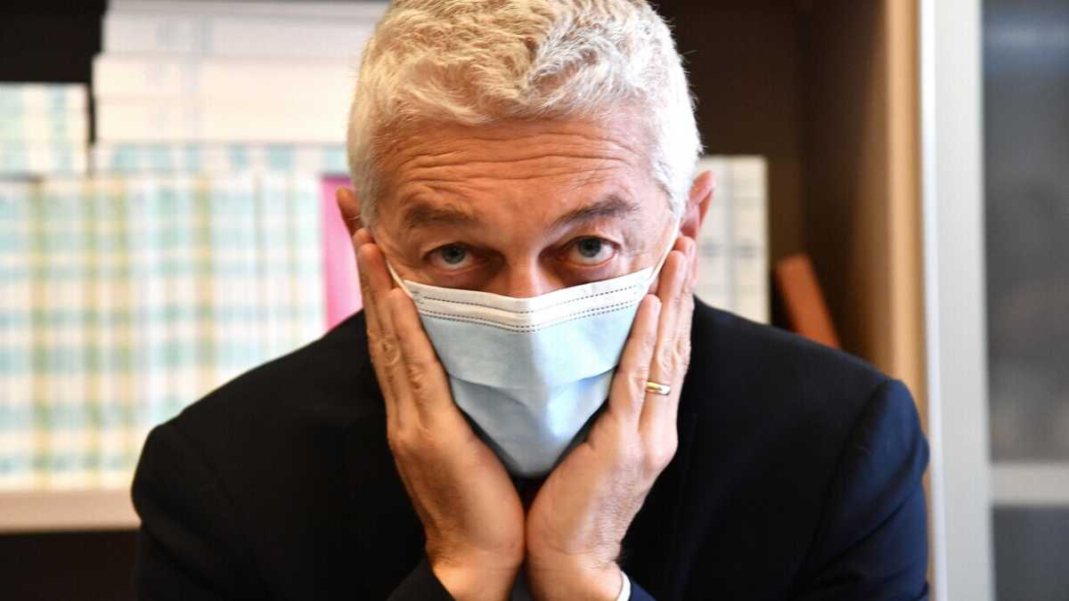 Immagine di Ora Morra rottama pure il suo spirito anticasta e chiede 1300 euro di indennità