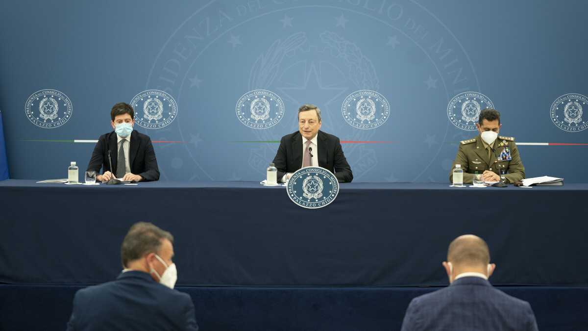 Immagine di Le mosse del governo per allontanare il Covid e lo spettro di nuove chiusure