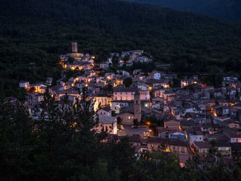 Introdacqua, comune nella valle Peligna, provincia di L'Aquila in Abruzzo (Foto by Elisabetta Zavoli/Getty Images) <br />