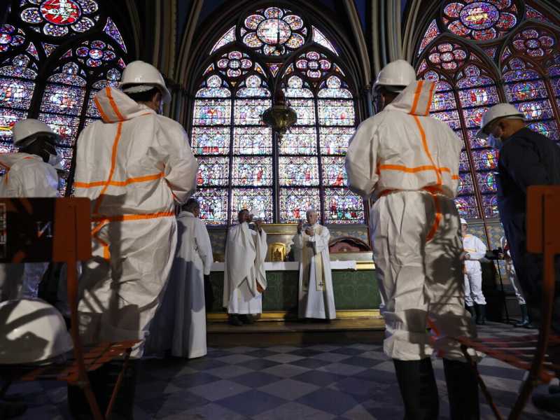 Notre-Dame sarà “il simbolo della sovranità restaurata”, così vuole Macron