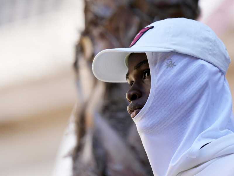 In Francia l'hijab di Benetton fa arrabbiare sia i macronisti sia gli esponenti della destra