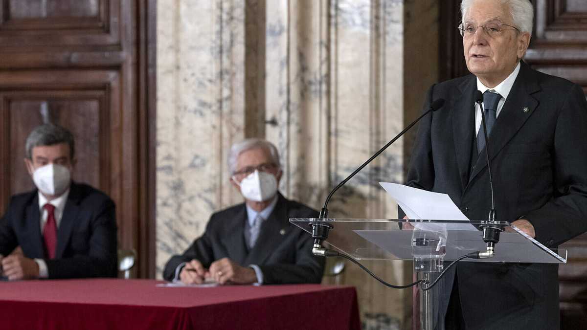 Immagine di Mattarella ricorda Leone: "Come Segni, ripropose la non rieleggibilità del presidente"