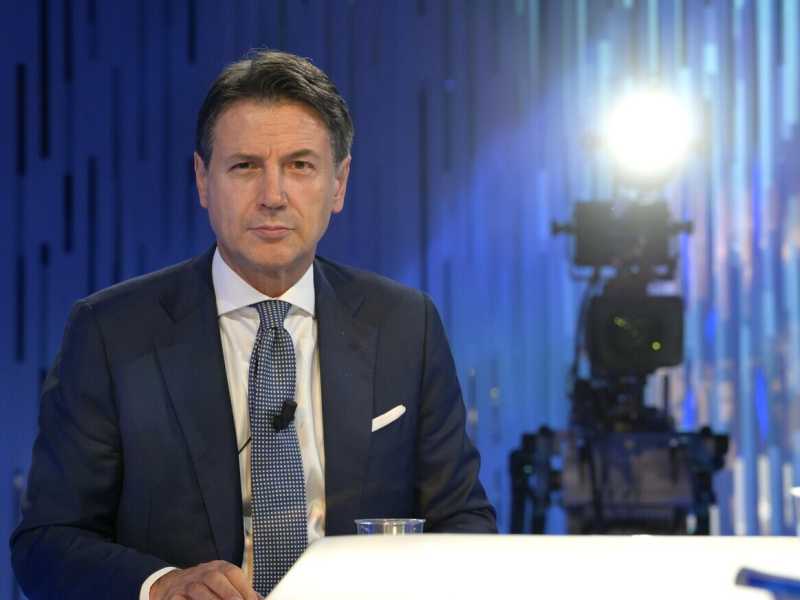 "Giuseppe a volte deve sbroccare". E Conte prova a diventare più aggressivo