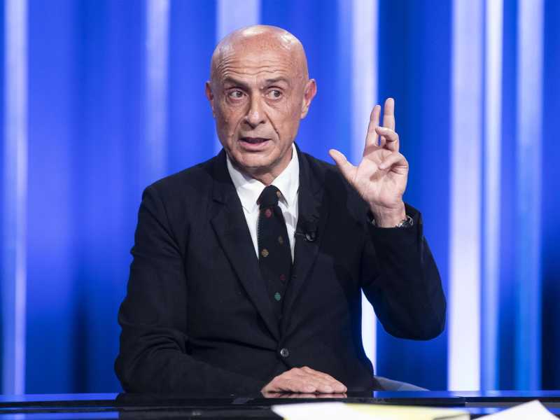 Tavola rotonda sul ritiro dall'Afghanistan. Minniti: "A Kabul l'Europa unita non si è vista"