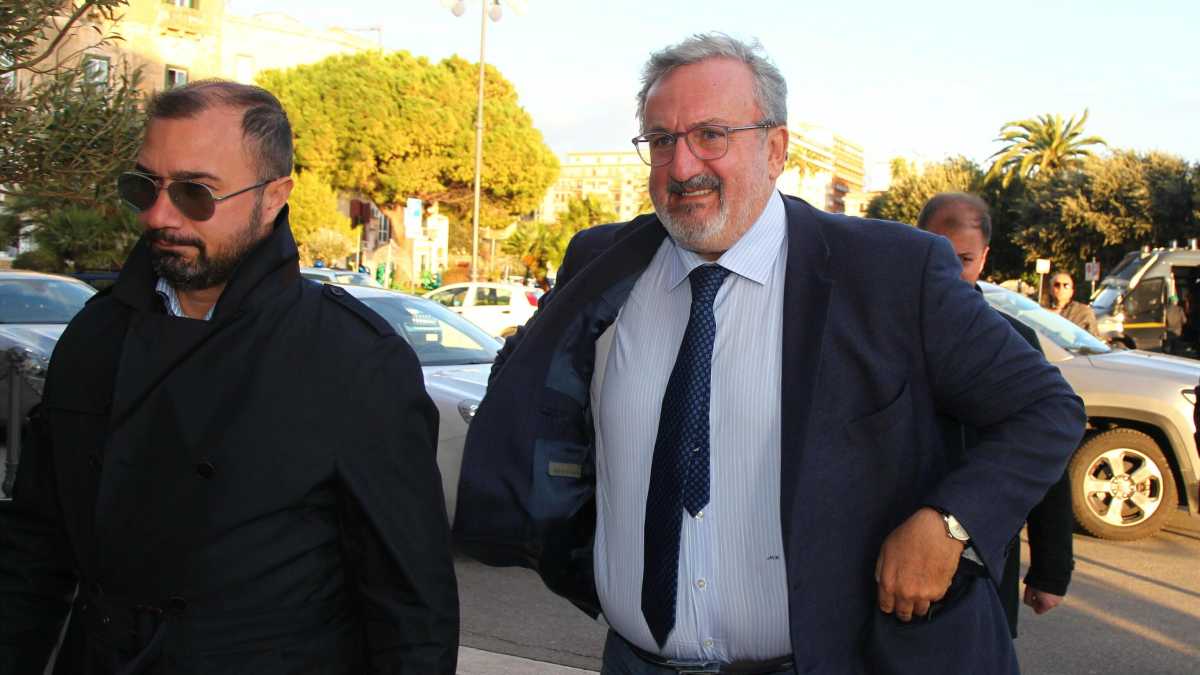 Immagine di Il caos politico a Taranto costringe il Pd a una scelta sull’Ilva