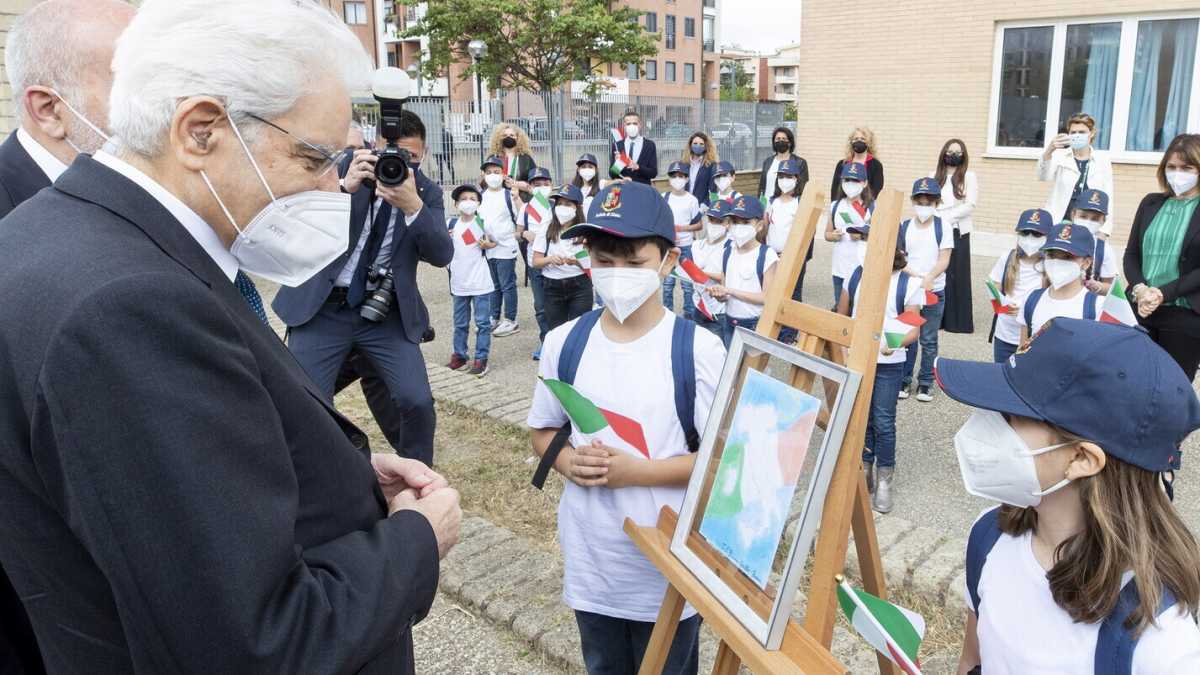 Immagine di Pensiamo forse che Mattarella abbia mentito ai bambini?