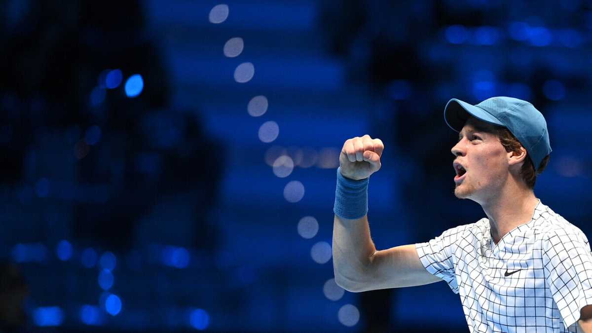 Immagine di Jannik Sinner domina Hurkacz alle ATP Finals di Torino