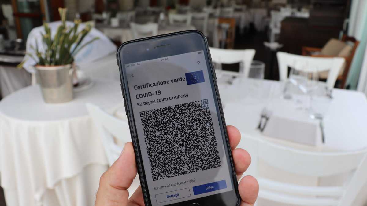 Immagine di L’ingarbugliata responsabilità dei (pochi) controlli sul green pass