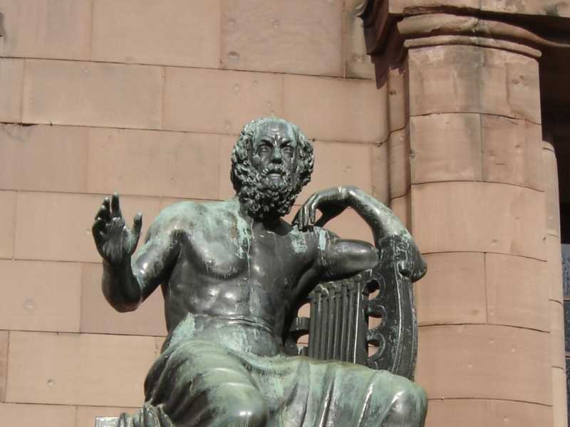 Statua di Omero a Friburgo (Wikimedia Commons)<br />&nbsp;