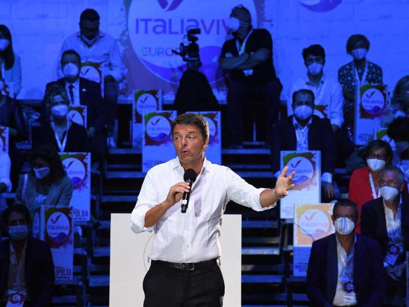 Renzi nella riserva Leopolda. Incognita sul suo futuro in politica: rottamerà Italia viva?