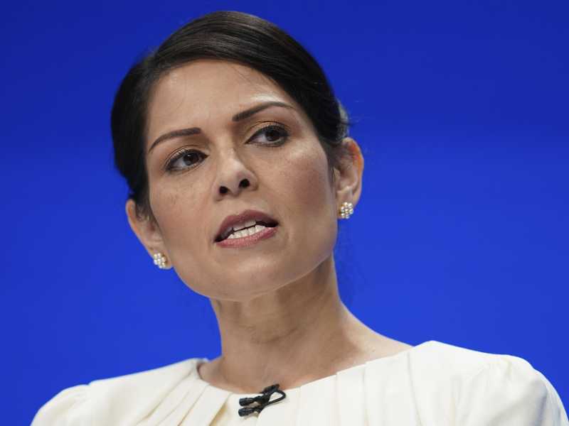 Il ministro dell’Interno britannico, Priti Patel (AP Photo/Jon Super, File) <br />