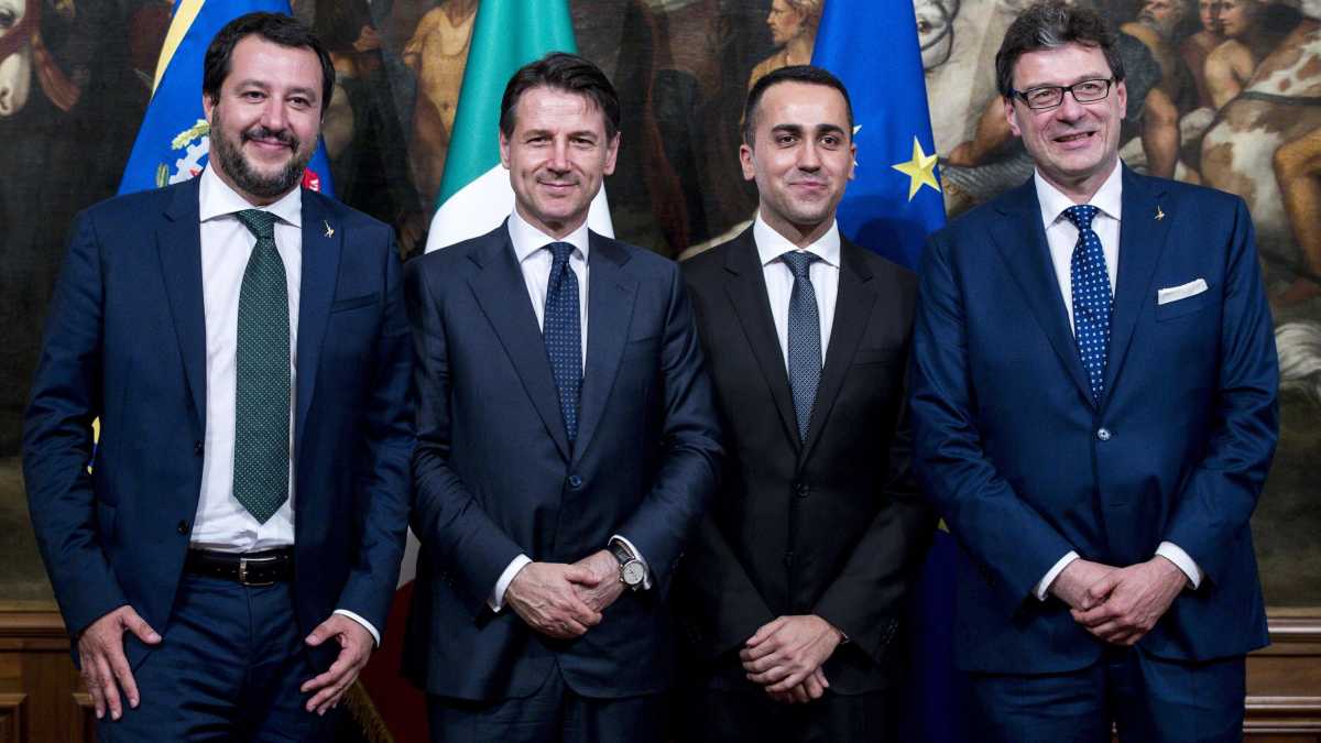 Immagine di Il modulo D’Alema: quando il gregario sgomita per fare il numero uno