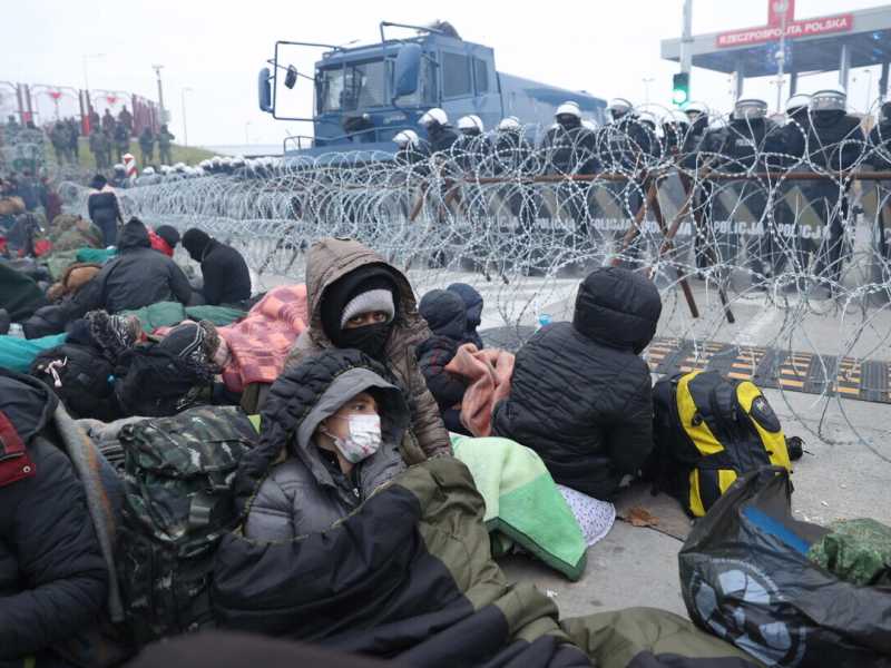 Migranti al confine tra Bielorussia e Polonia (Ansa)&nbsp;