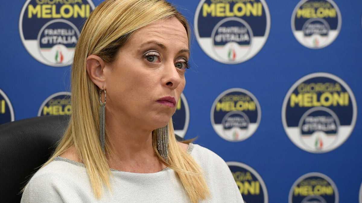 Immagine di Meloni boccia il super green pass: "E' discriminatorio e non eviterà le chiusure"