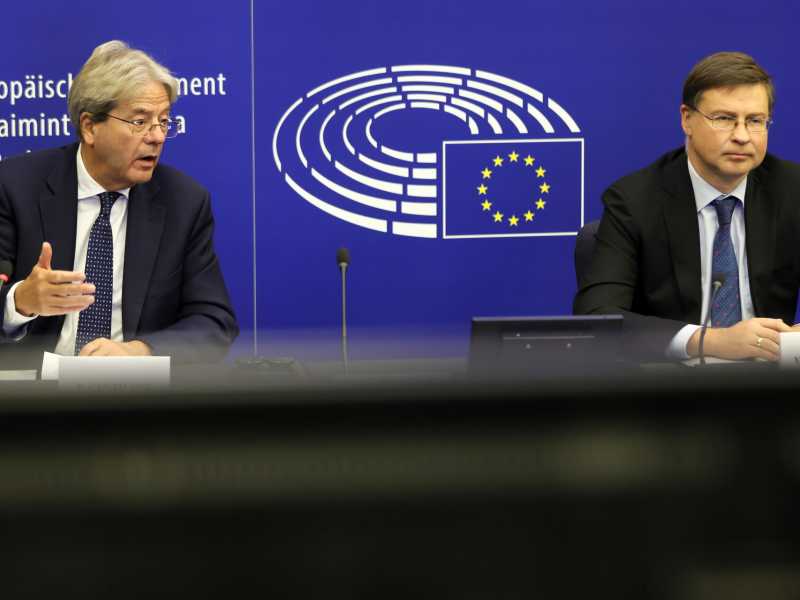 La Commissione Ue promuove la Manovra dell'Italia. Ma attenti alla spesa pubblica