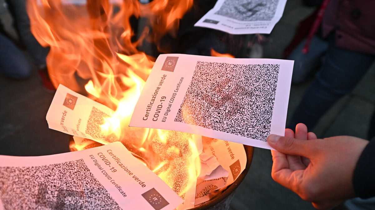 Immagine di Mai litigare coi no vax: non chiedono risposte