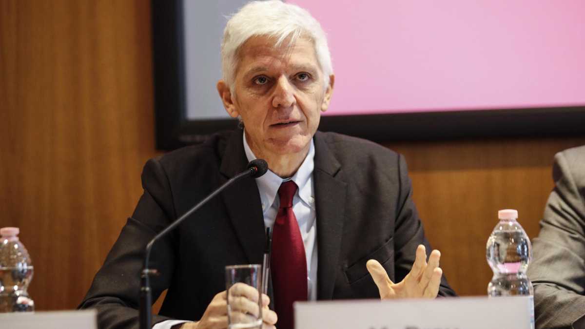 Immagine di Emiliano perde il secondo assessore di platino: benvenuti nella Babele Puglia