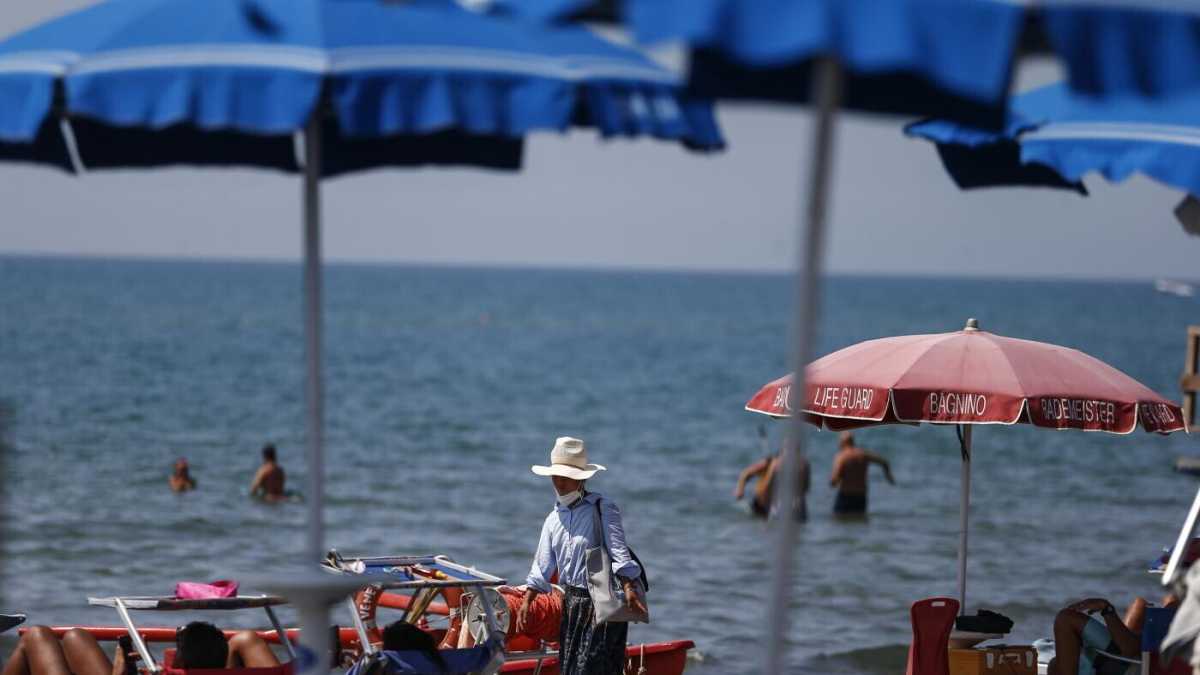 Immagine di Pd e M5s litigano a Ostia