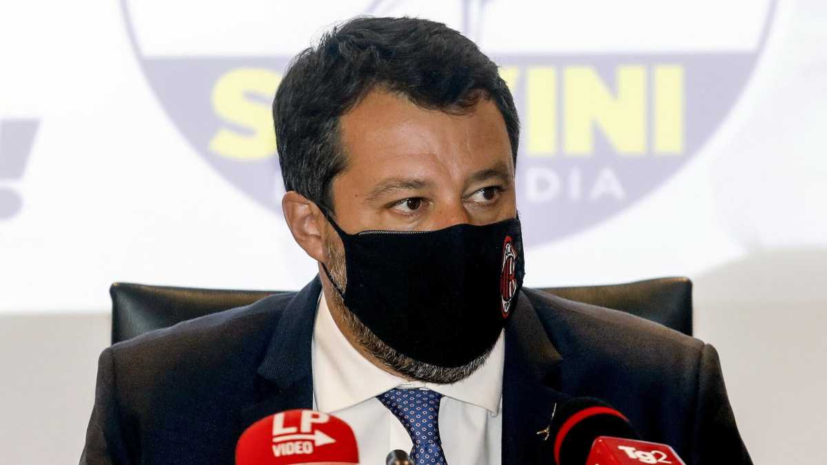 Immagine di Il super green pass costringe Salvini ad annullare l'assemblea della Lega