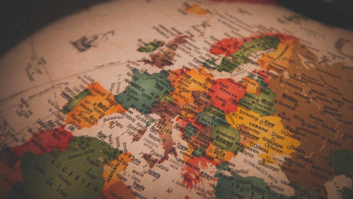 Immagine di La cortina del nichilismo nell'Europa dell'est