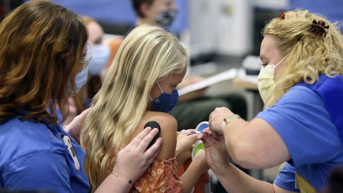Immagine di L'Ema dà il via libera ai vaccini per i bambini. Presto l'ok anche in Italia
