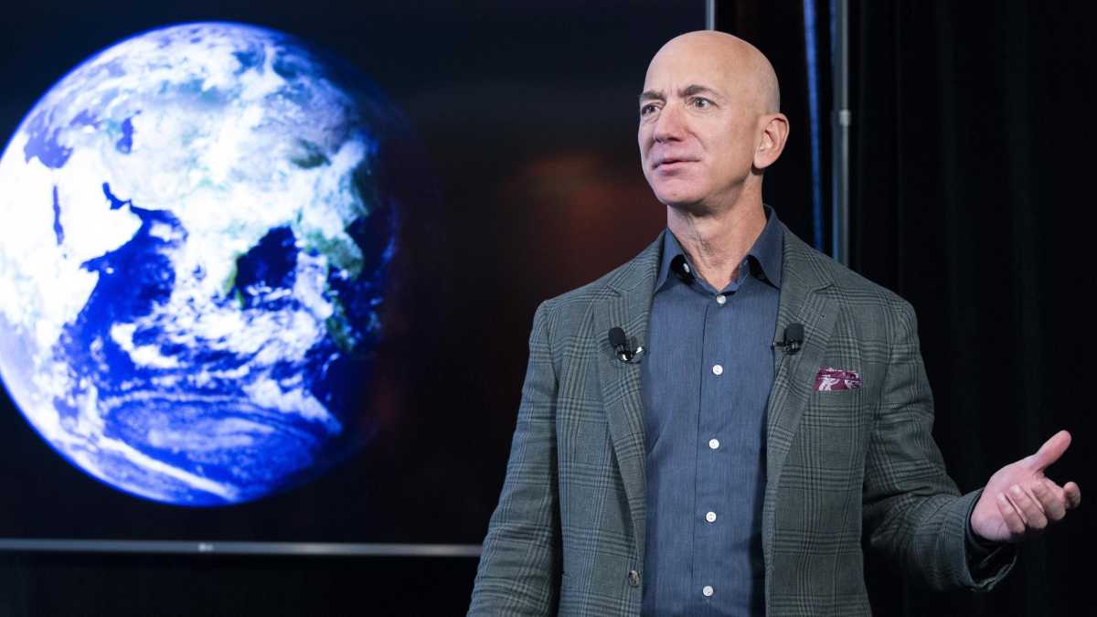 Immagine di Così Bezos disegna il suo futuro da ex ceo (e da ex marito) tra spazio e terra