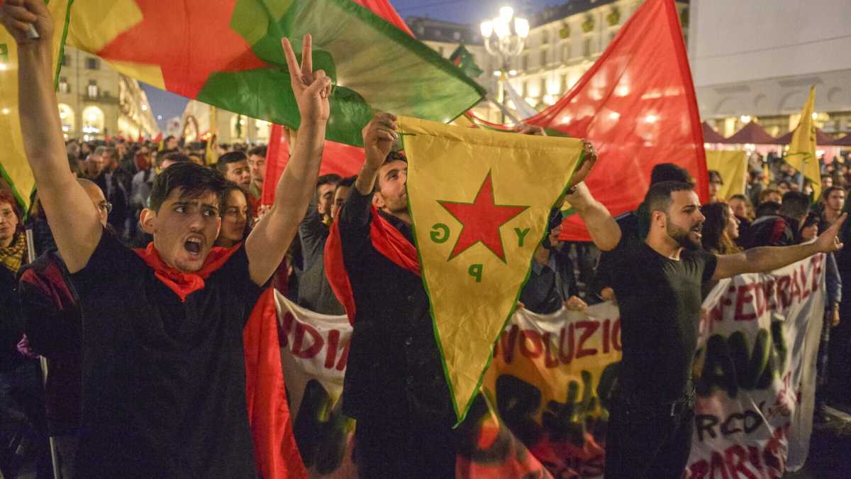 Immagine di Difendere il Rojava in via Indipendenza