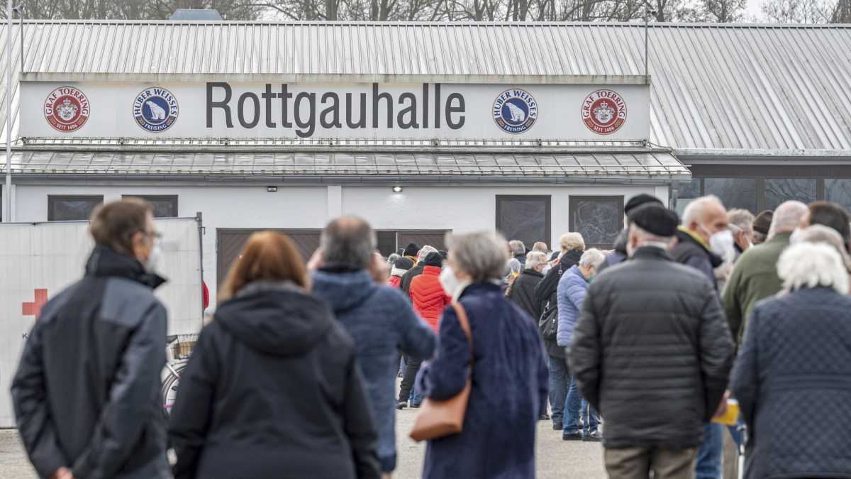 Immagine di In Germania le terapie intensive sono piene. Scholz pensa all'obbligo vaccinale