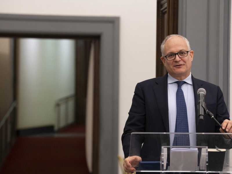 "A Roma Gualtieri è pronto a cancellare la scuola di formazione dei dipendenti che serve per il Pnrr"
