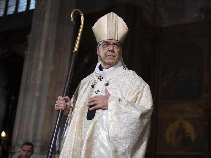 L'incubo senza fine della Chiesa francese: l'arcivescovo di Parigi si dimette