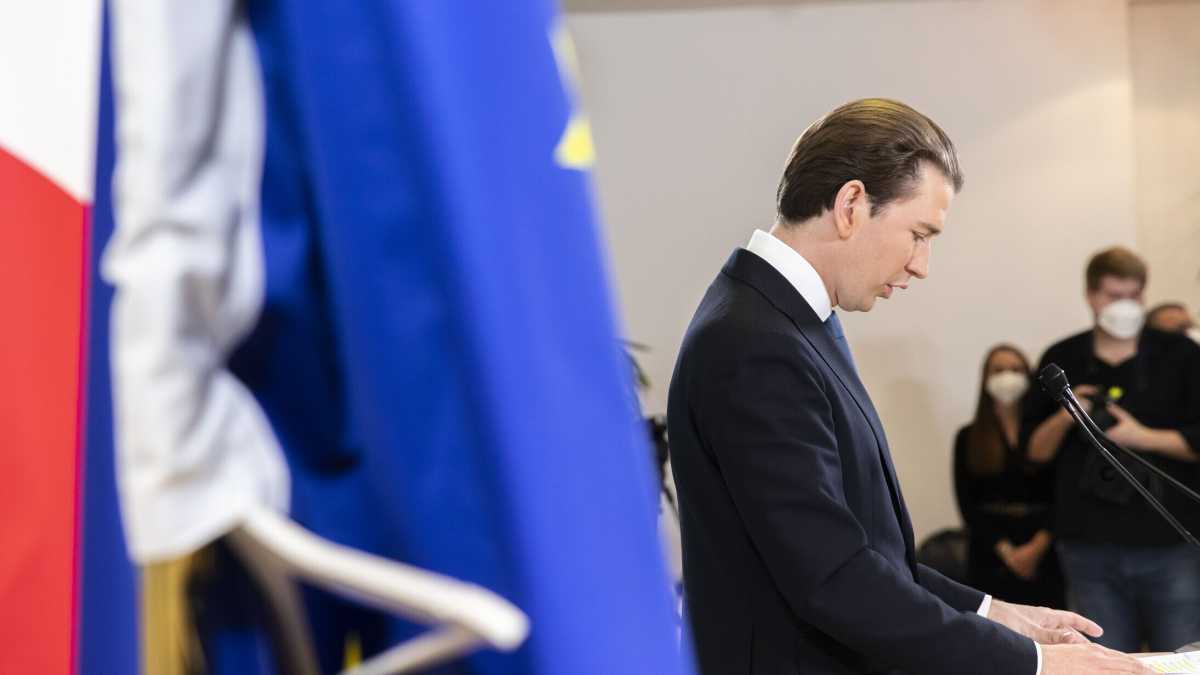 Immagine di In Austria la caduta di Kurz fa dimettere anche il cancelliere Schallenberg