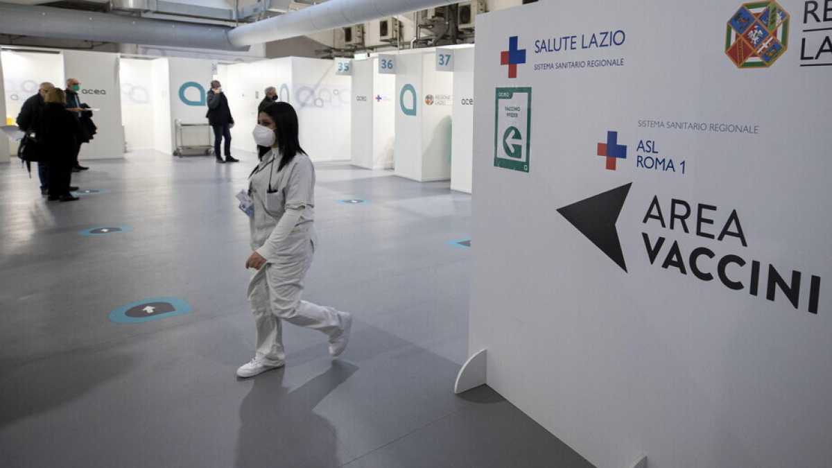 Immagine di L'Aifa approva i vaccini per gli under 12. Costa: "Si parte il 16 dicembre"