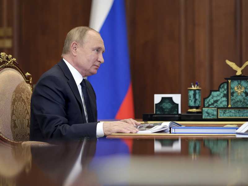 Evgeny Paulin, Sputnik, Kremlin Pool Photo via AP