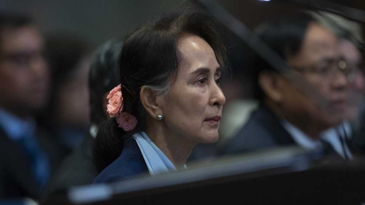 Immagine di Aung San Suu Kyi sta diventando l'ostaggio perfetto