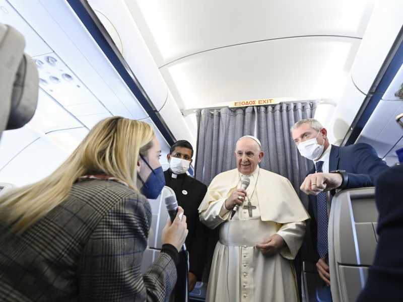 Il Papa: "L'arcivescovo Aupetit è stato condannato dall'opinione pubblica"