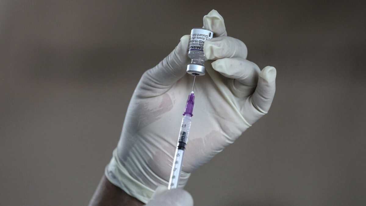 Immagine di L'Ue raccomanda la vaccinazione eterologa. Ma l'Italia ha un problema con Moderna