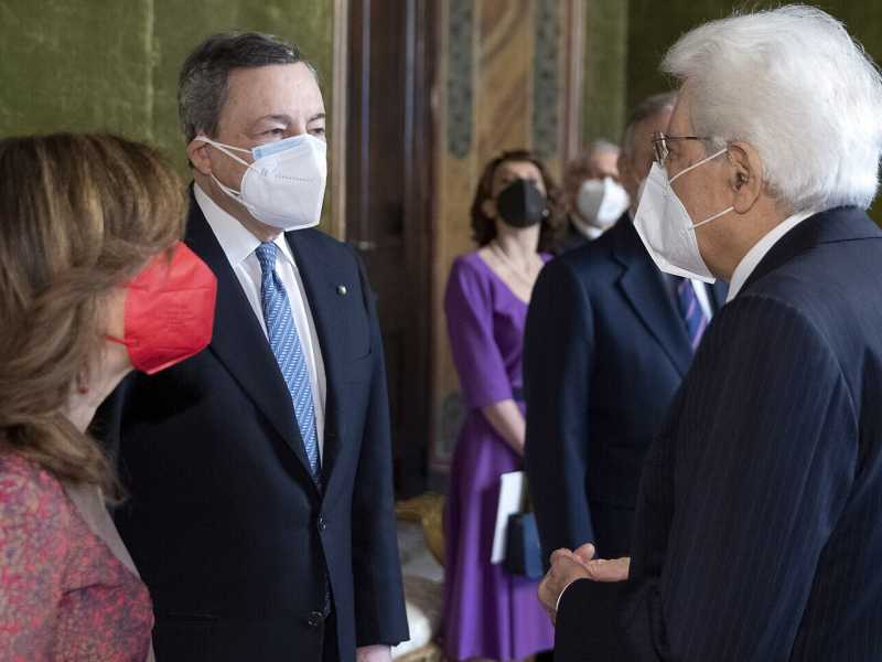 Meglio sette anni di Draghi al Quirinale che sette mesi a Chigi