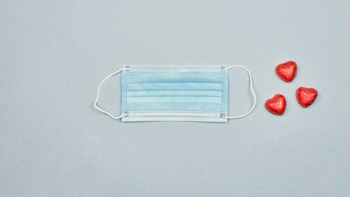 Immagine di Satyricon vaccinale, una pazza campagna per convincere anche i più scettici