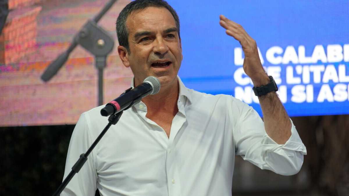 Immagine di “Calabria in giallo? Colpa di anni di malasanità. E mancano le risorse per le assunzioni". Parla Occhiuto