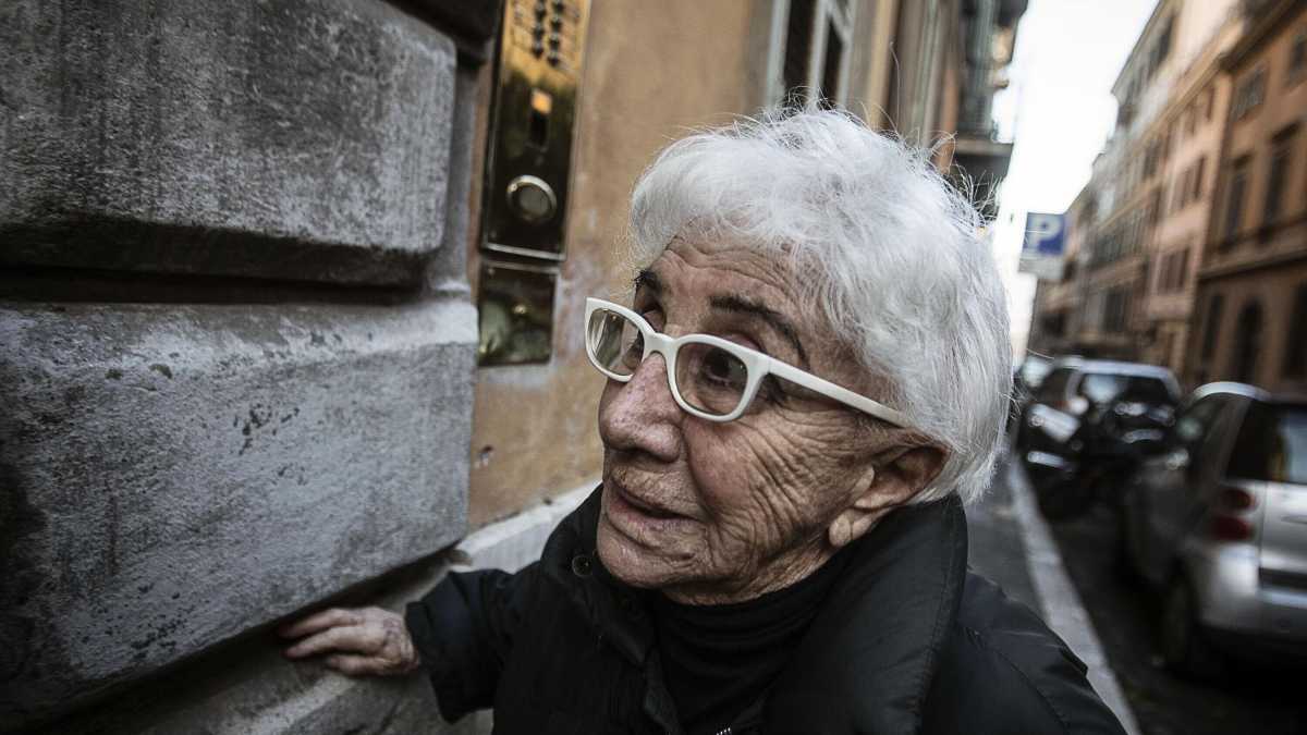 Immagine di Indomabile Lina, nemmeno un cerottino per la povera Melato