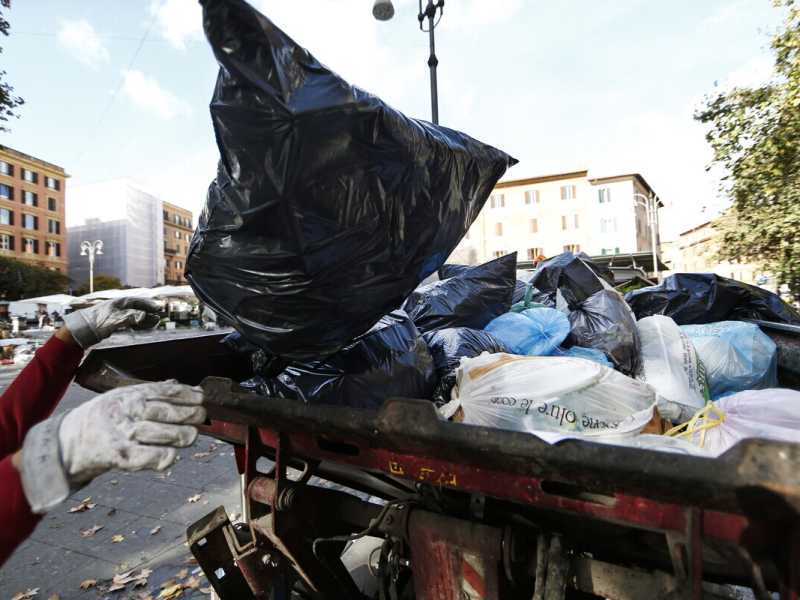 Roma pulita entro Natale? No, il piano straordinario di Gualtieri è ancora al palo