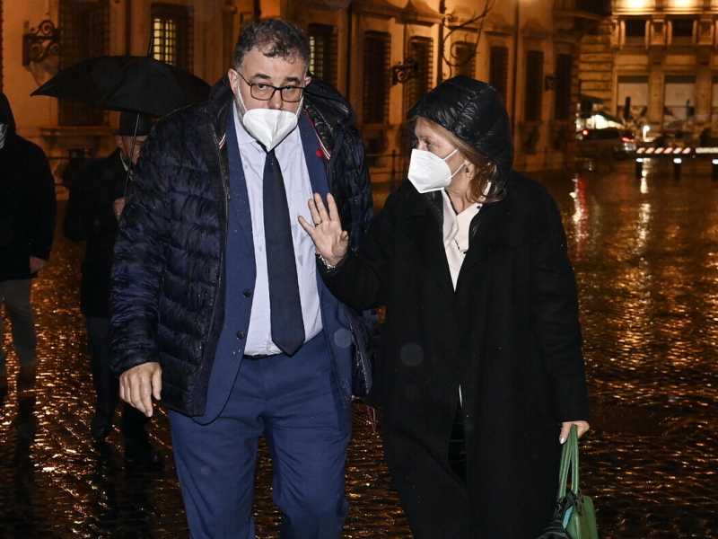 In piazza? "C'è ancora spazio per intervenire in Aula", dice il capogruppo di LeU alla Camera