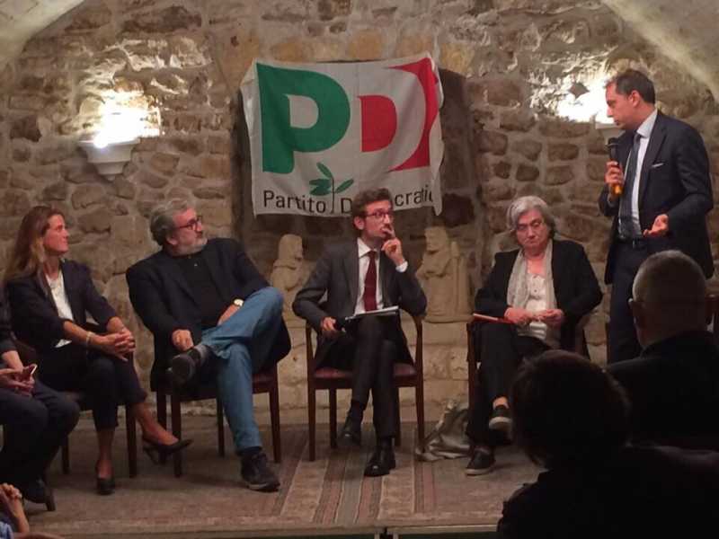 L’ex deputato Pd Ginefra: “Sciolto nell’acido e fatto sparire dal direttivo della sezione”
