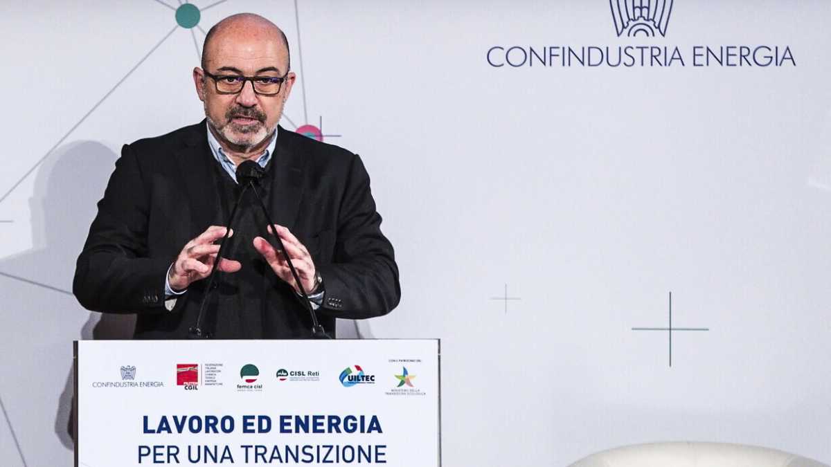 Immagine di Lo scivolone di Cingolani