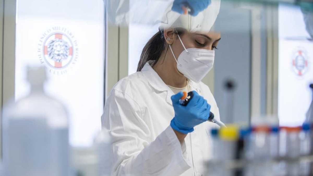 Immagine di Omicron in Italia è solo lo 0,19 per cento dei casi. Delta il 99 per cento, dice l'Iss